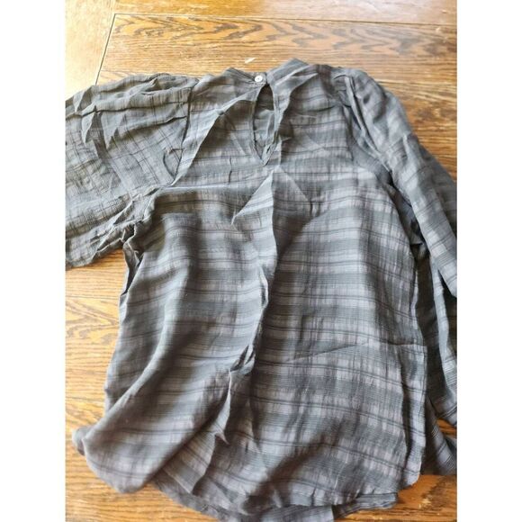 Sarah Swann High Neck textured blouse in slate s 1 (US 2-4) - Picture 5 of 5